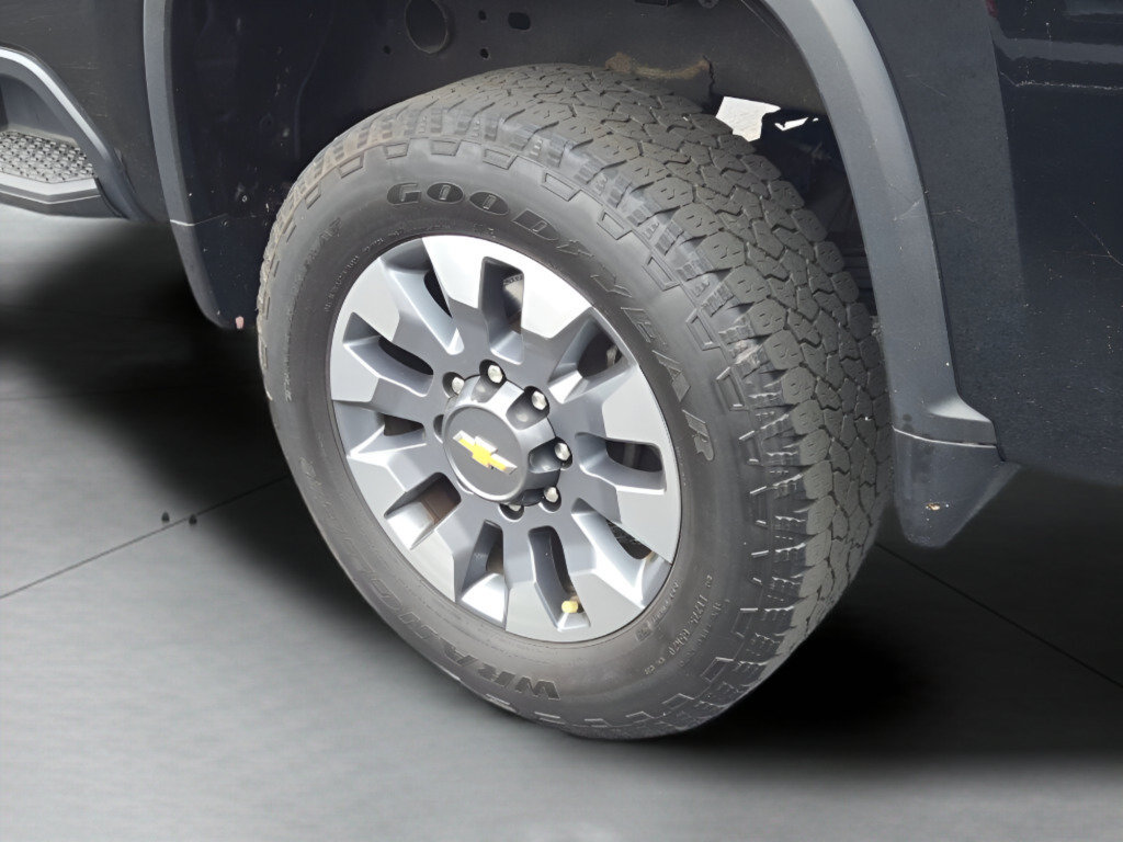 Certified 2024 Chevrolet Silverado 2500 Custom AWD/4WD image 17