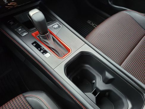 Used 2025 Nissan Kicks SR image 26