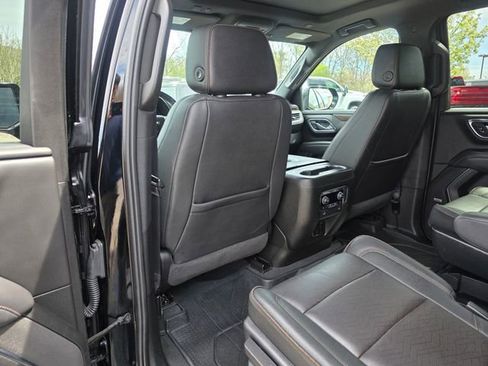 Used 2022 Chevrolet Tahoe High Country AWD/4WD image 21