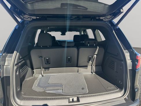 New 2026 GMC Acadia Elevation w/ LPO, Floor Liner Package image 37