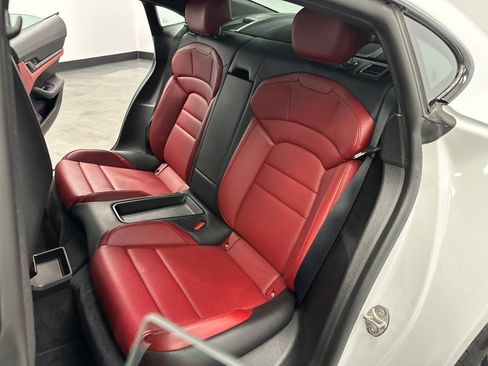 Used 2020 Porsche Taycan 4S image 38