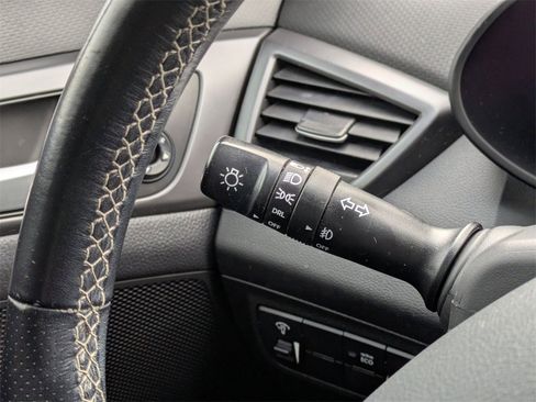 Used 2016 Hyundai Veloster Turbo image 21