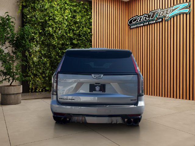 Used 2024 Cadillac Escalade ESV V w/ LPO, ONYX Package AWD/4WD image 7