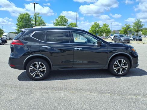 Used 2020 Nissan Rogue SV w/ Premium Package AWD/4WD image 23