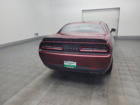 Used 2020 Dodge Challenger SXT RWD image 7