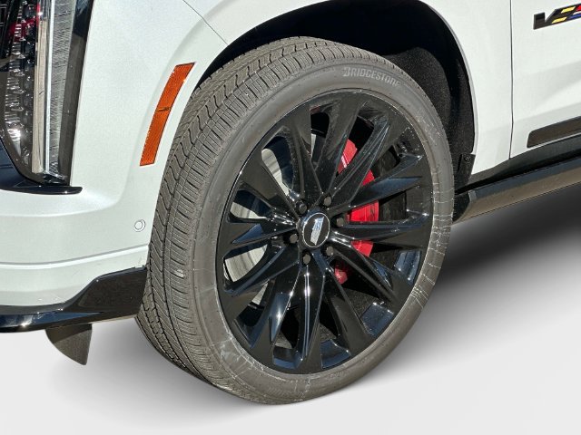 New 2026 Cadillac Escalade V w/ LPO, ONYX Package AWD/4WD image 17
