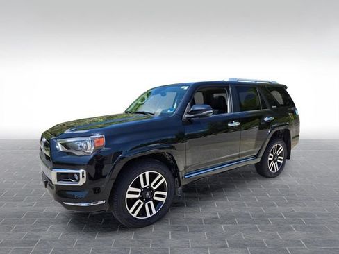 Used 2021 Toyota 4Runner Limited AWD/4WD image 3