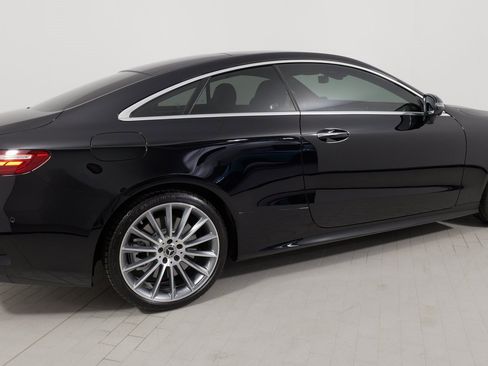 Used 2022 Mercedes-Benz E 450 Coupe image 11
