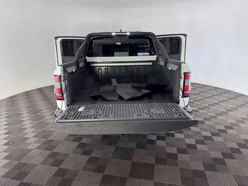 Used 2024 Nissan Frontier SV w/ Hardbody Edition AWD/4WD image 18