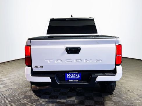 Certified 2024 Toyota Tacoma SR5 AWD/4WD image 7