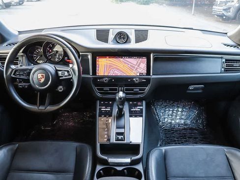 Used 2024 Porsche Macan GTS AWD/4WD image 11