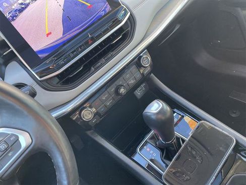 Certified 2022 Jeep Compass Limited w/ Sun and Sound Group image 20