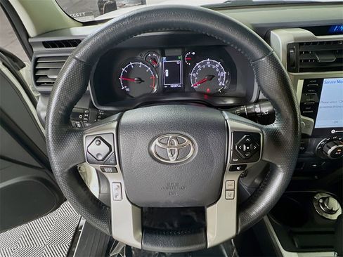 Certified 2024 Toyota 4Runner SR5 Premium image 11