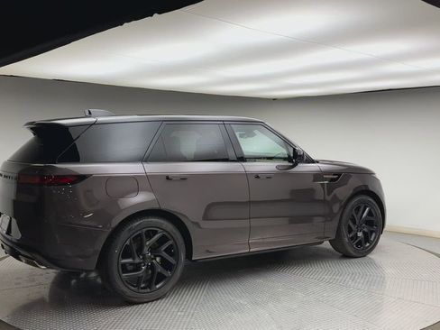 New 2026 Land Rover Range Rover Sport Dynamic SE AWD/4WD image 2