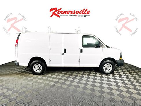 Used 2021 Chevrolet Express 2500 w/ Driver Convenience Package image 8