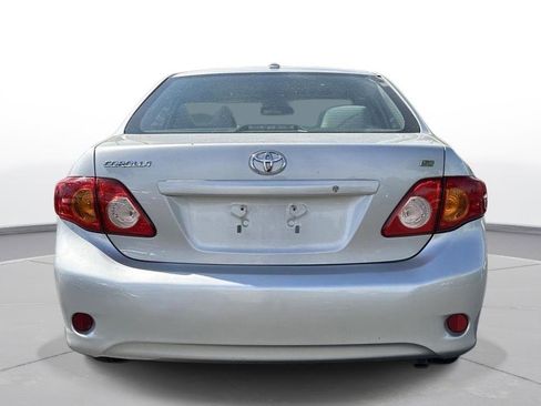 Used 2010 Toyota Corolla LE image 7