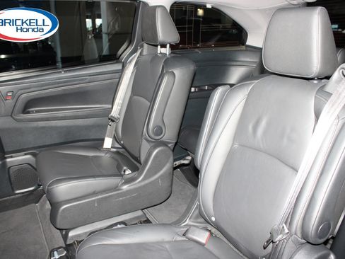 Certified 2024 Honda Odyssey Touring image 20