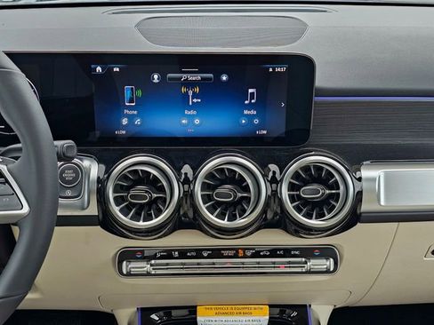 New 2026 Mercedes-Benz GLB 250 4MATIC image 37