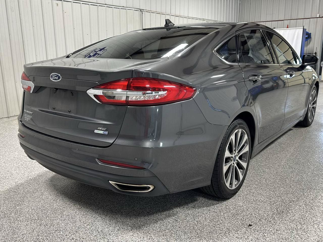 Used 2020 Ford Fusion SE AWD/4WD image 7