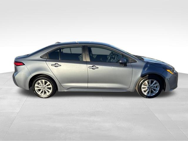 Used 2026 Toyota Corolla LE w/ LE Premium Package FWD image 6