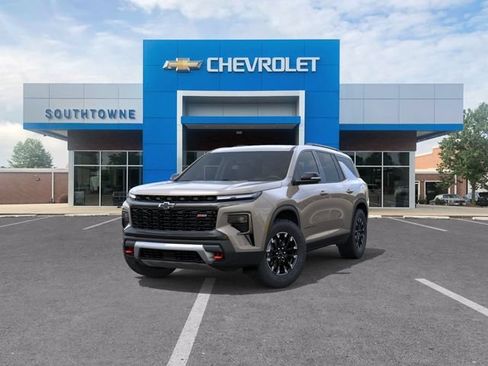 New 2026 Chevrolet Traverse Z71 w/ Enhanced Driving Package AWD/4WD image 8