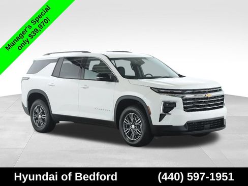 Used 2026 Chevrolet Traverse LT AWD/4WD image 10