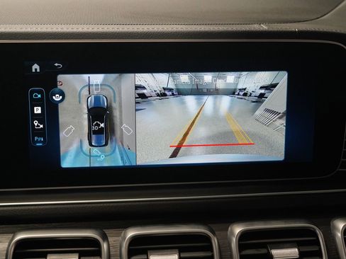 Certified 2026 Mercedes-Benz GLS 450 4MATIC image 25
