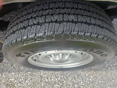 Used 2019 Nissan NV 2500 S image 15