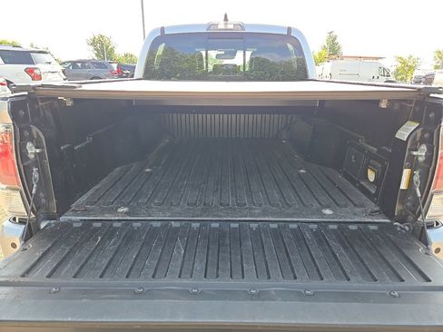 Used 2023 Toyota Tacoma Limited AWD/4WD image 14