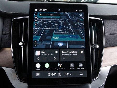 Certified 2025 Volvo XC90 B6 Plus image 14