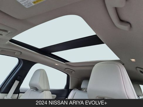 Used 2024 Nissan Ariya FWD image 16