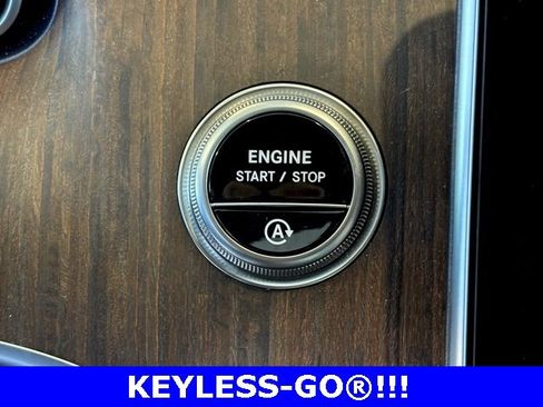 Certified 2025 Mercedes-Benz C 300 Sedan image 3