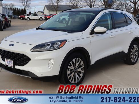 Used 2021 Ford Escape Titanium image 1