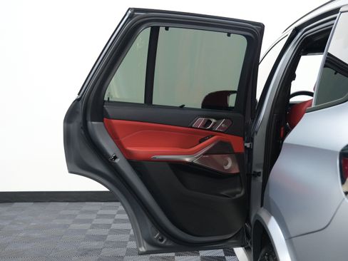 Used 2025 BMW X5 M Competition w/ Executive Package image 26