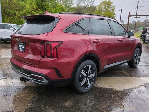 Certified 2023 Kia Sorento S FWD image 5