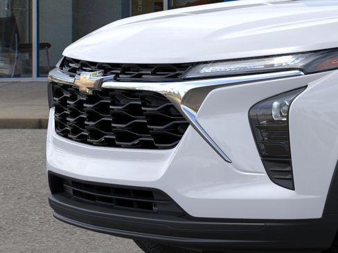 New 2026 Chevrolet Trax LS FWD image 13