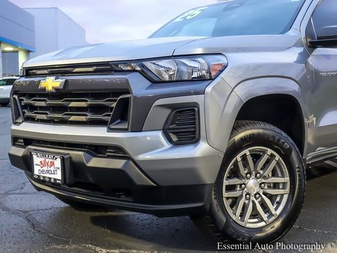 Used 2025 Chevrolet Colorado LT w/ Advanced Trailering Package image 4