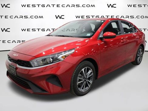 Used 2024 Kia Forte LXS image 1