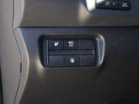 Certified 2025 Nissan Leaf S FWD image 14