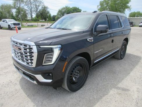 New 2026 GMC Yukon Denali image 9