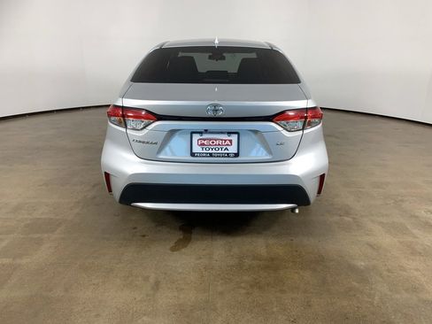 Used 2022 Toyota Corolla LE FWD image 11