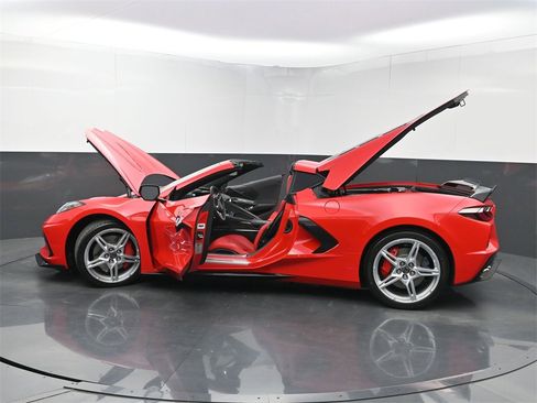 Used 2023 Chevrolet Corvette Stingray Coupe w/ Z51 Performance Package image 33