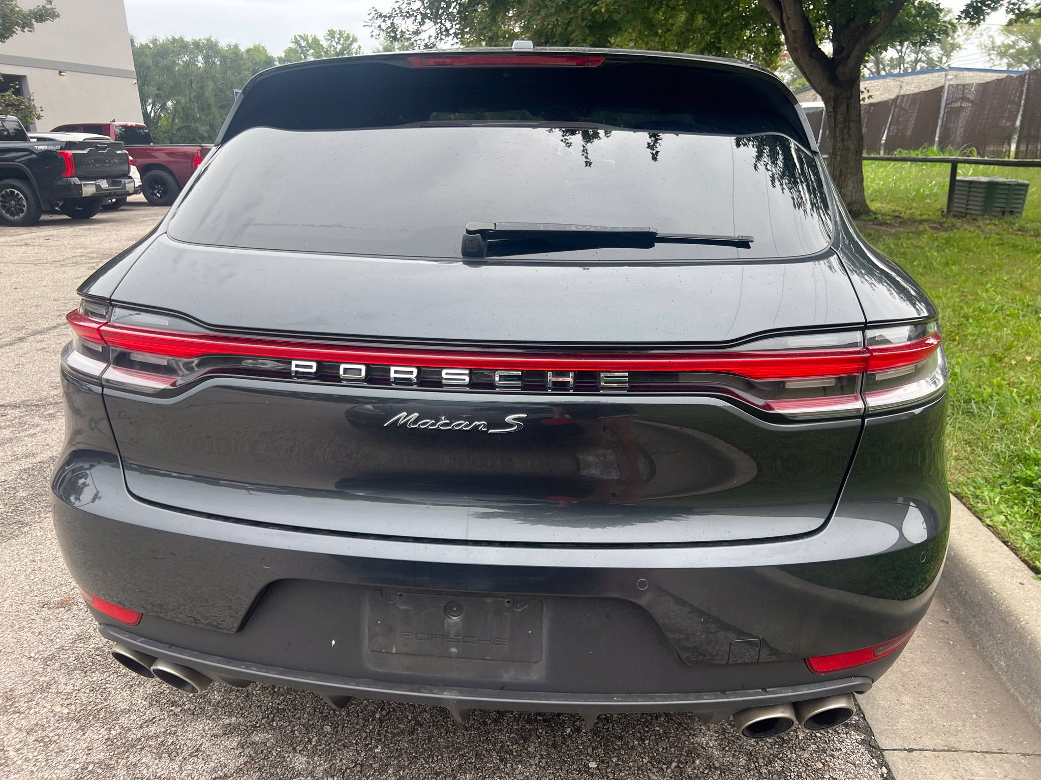 Used 2021 Porsche Macan S AWD/4WD image 6