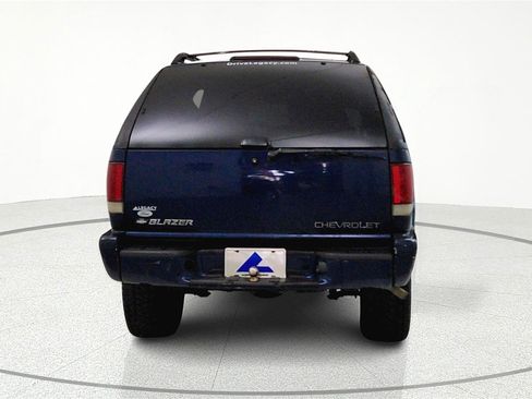 Used 2001 Chevrolet Blazer LS w/ Preferred Equipment Group image 8