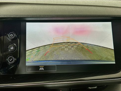 Used 2023 Buick Envision Essence AWD/4WD image 13