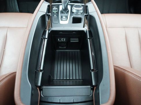 Used 2018 BMW X5 xDrive35i w/ Premium Package image 17