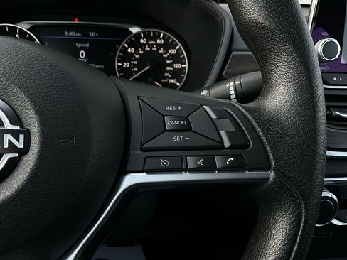 Used 2025 Nissan Altima 2.5 SV image 33