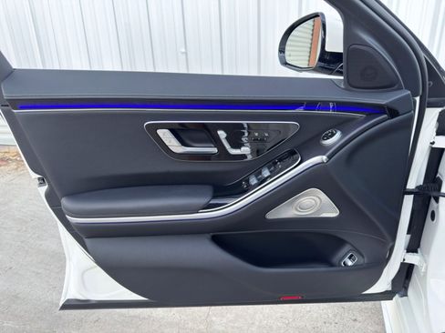 Used 2023 Mercedes-Benz S 500 4MATIC w/ AMG Line image 47