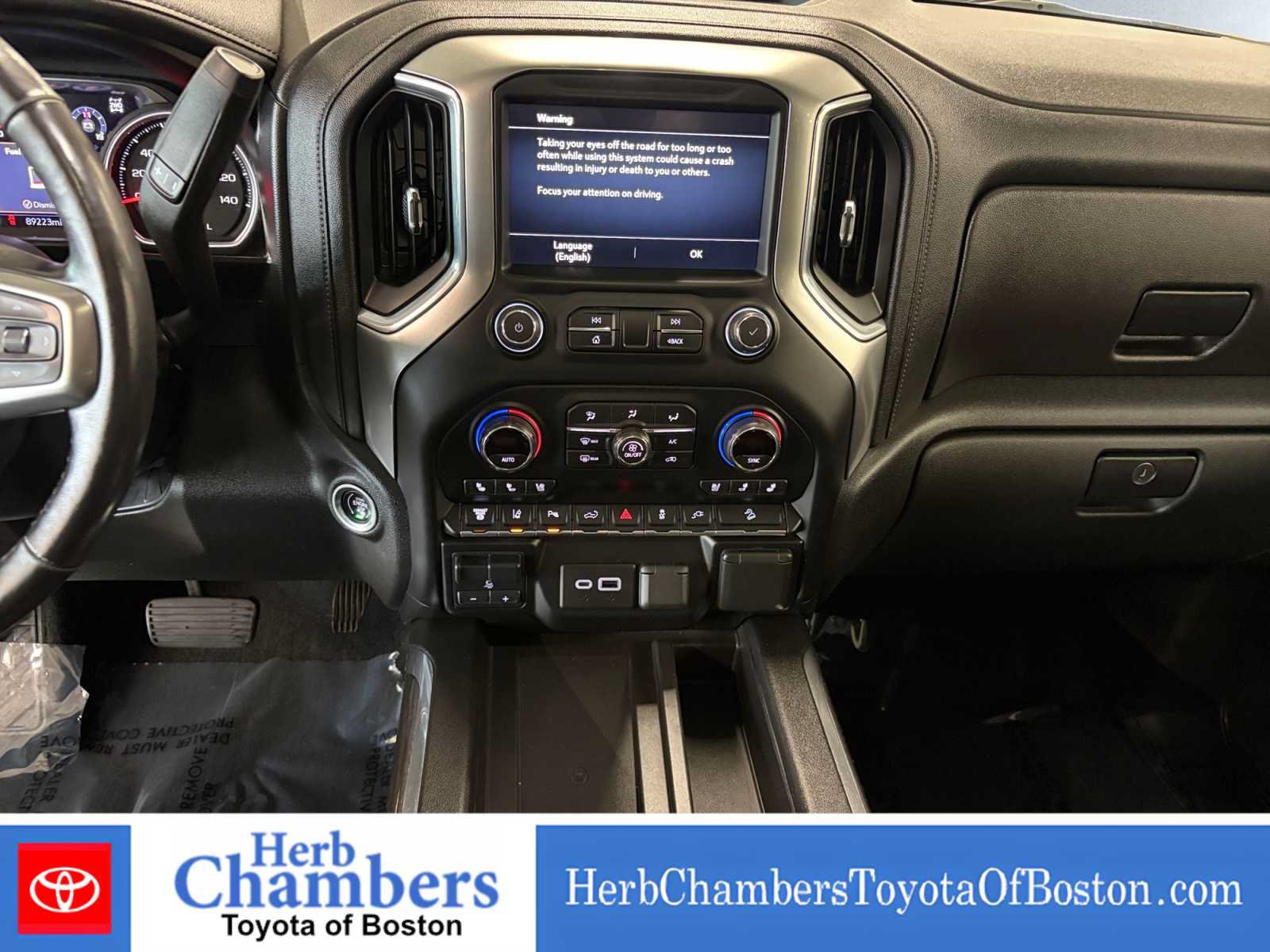 Used 2020 Chevrolet Silverado 2500 LTZ w/ LTZ Plus Package AWD/4WD image 17