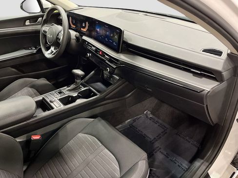 Certified 2025 Kia K5 LXS FWD image 31